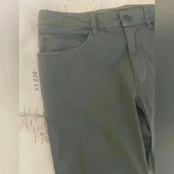 Lululemon Men's Washed Gray Sage Utilitech Chino Pants Size 30 X 33 - Picture 3 of 8